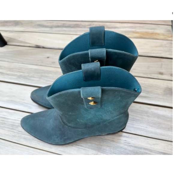 Melissa fuzzy blue plastic cowboy boots, size 40 - Picture 4 of 6